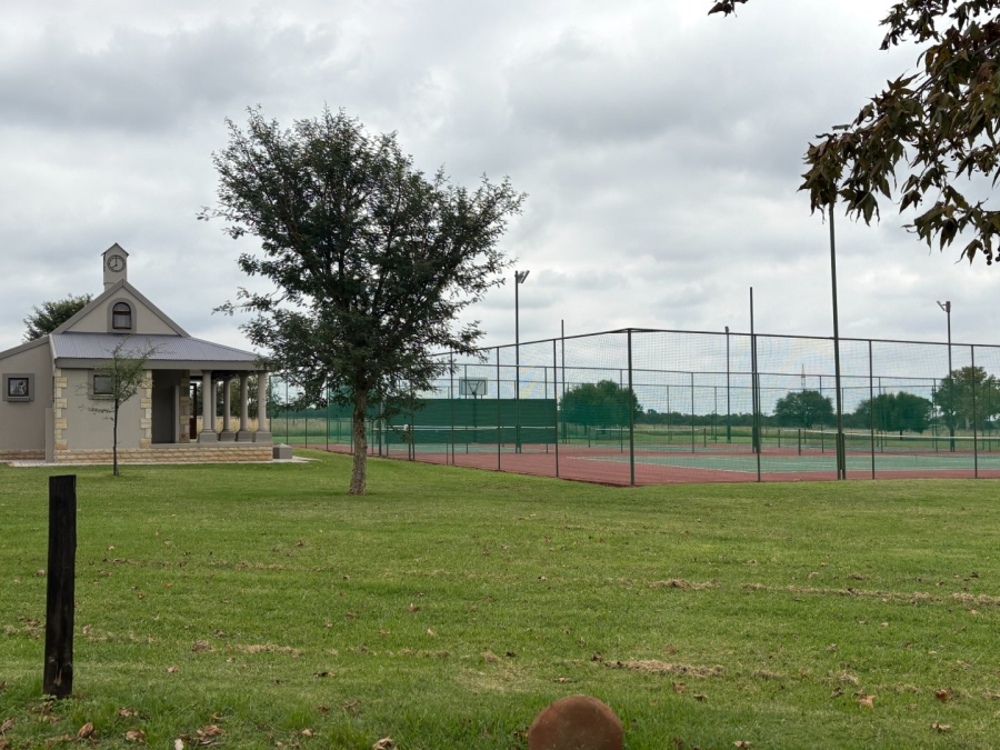 4 Bedroom Property for Sale in Waterlake Farm Lifestyle Estate Gauteng