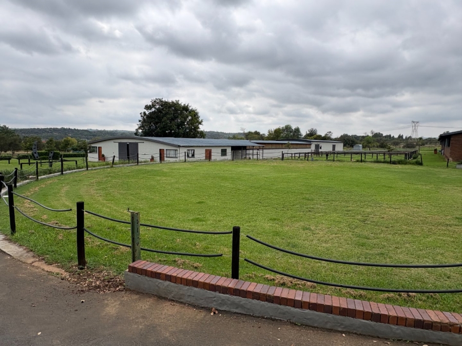 4 Bedroom Property for Sale in Waterlake Farm Lifestyle Estate Gauteng