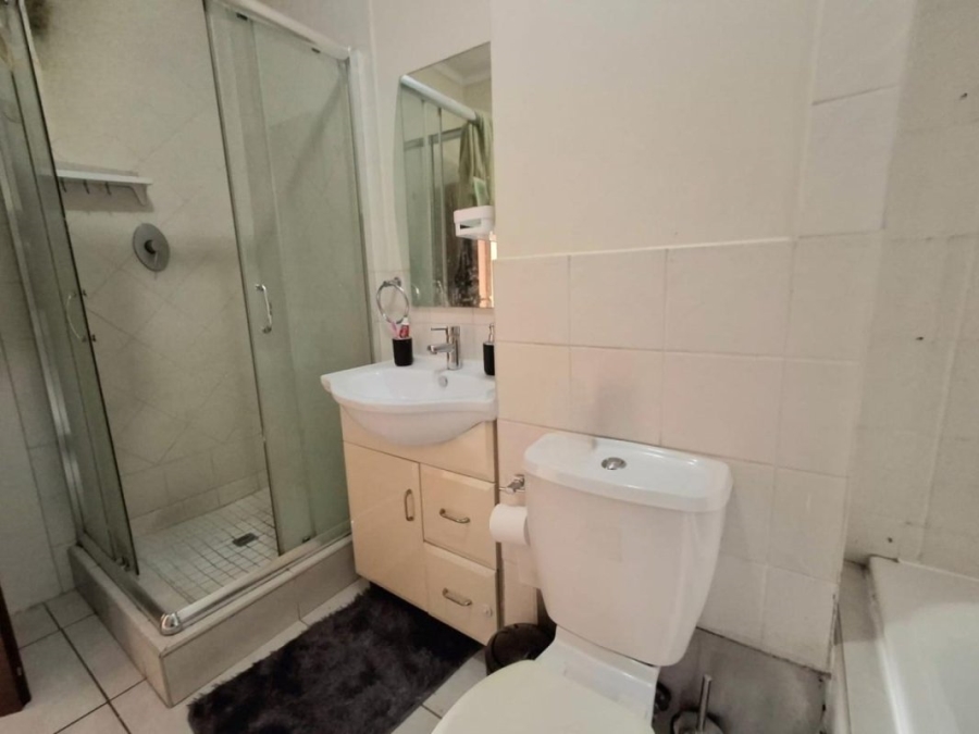 1 Bedroom Property for Sale in Hurlyvale Gauteng