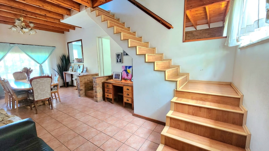 5 Bedroom Property for Sale in Winchester Hills Gauteng