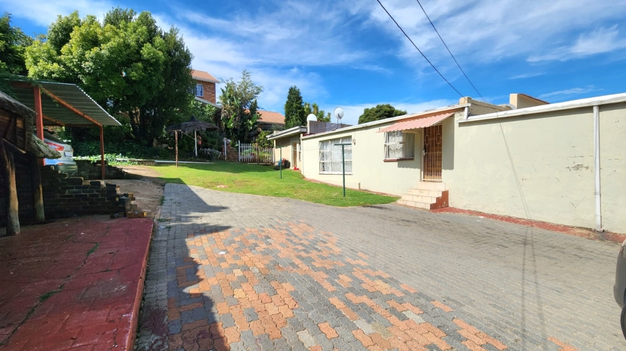 5 Bedroom Property for Sale in Winchester Hills Gauteng