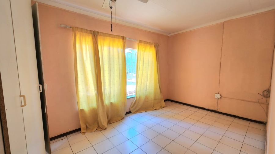 5 Bedroom Property for Sale in Winchester Hills Gauteng