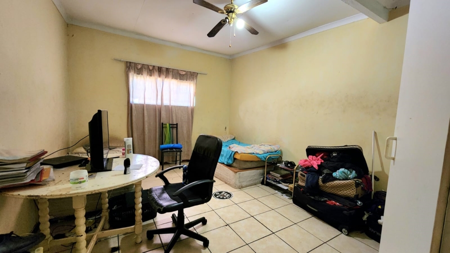 5 Bedroom Property for Sale in Winchester Hills Gauteng