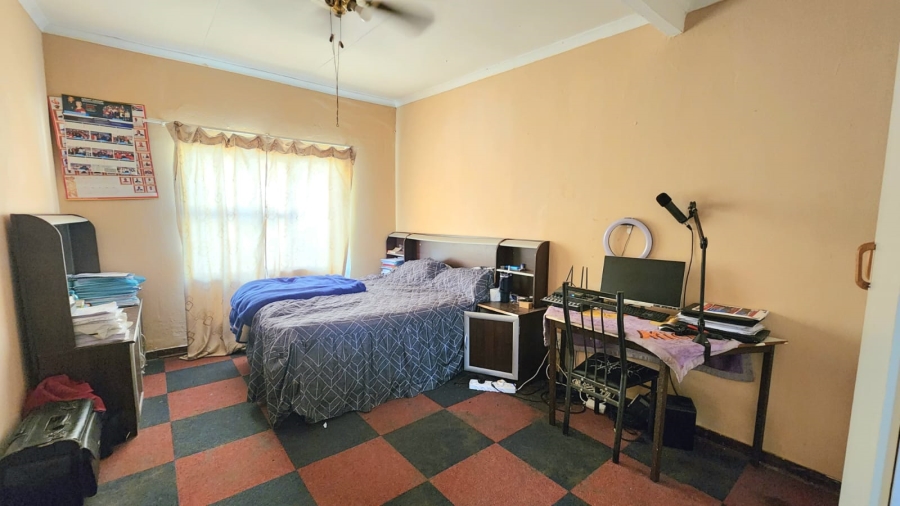 5 Bedroom Property for Sale in Winchester Hills Gauteng