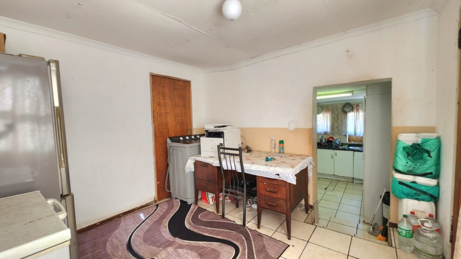 5 Bedroom Property for Sale in Winchester Hills Gauteng