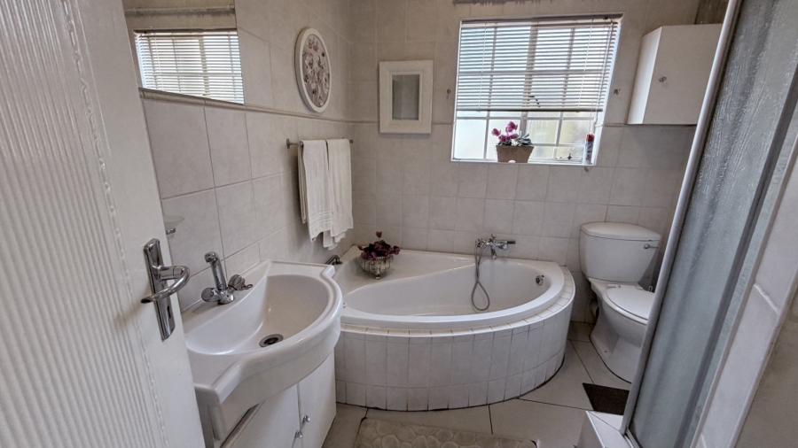 3 Bedroom Property for Sale in Montana Gauteng