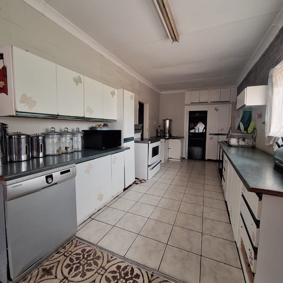 3 Bedroom Property for Sale in Rhodesfield Gauteng