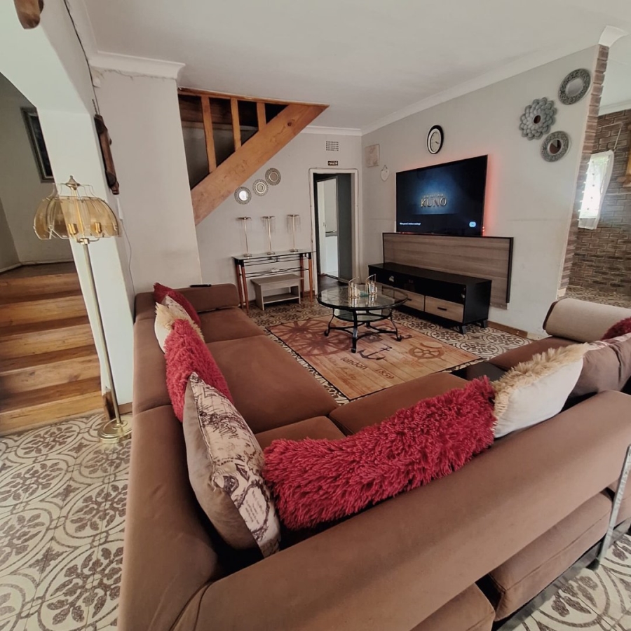 3 Bedroom Property for Sale in Rhodesfield Gauteng