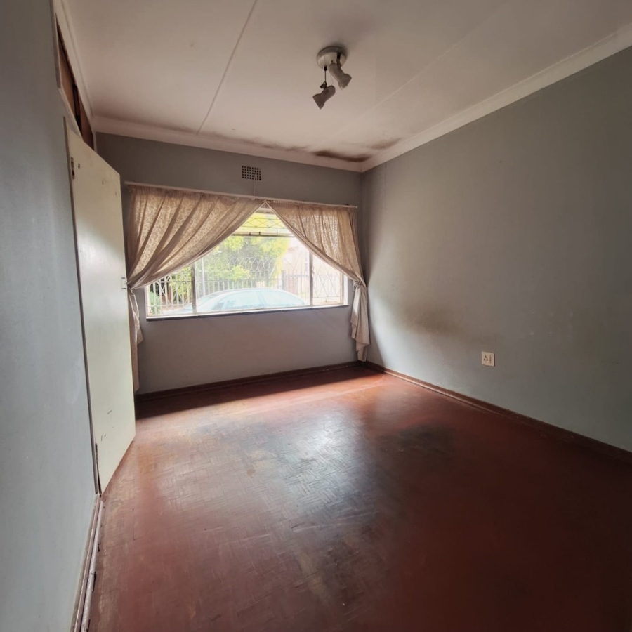 3 Bedroom Property for Sale in Rhodesfield Gauteng