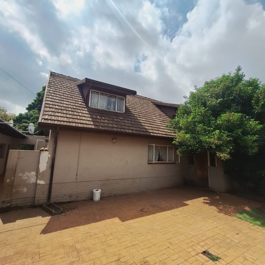 3 Bedroom Property for Sale in Rhodesfield Gauteng