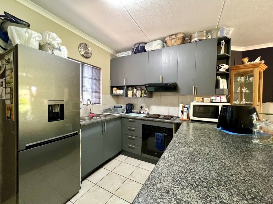 2 Bedroom Property for Sale in Eden Glen Gauteng