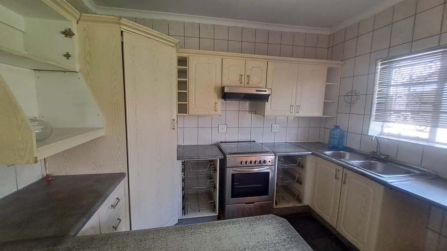 3 Bedroom Property for Sale in Three Rivers Gauteng