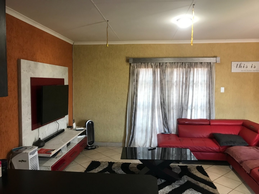 3 Bedroom Property for Sale in Kagiso Gauteng