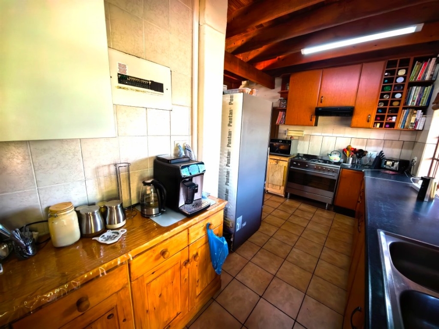 6 Bedroom Property for Sale in Vaal Marina Gauteng