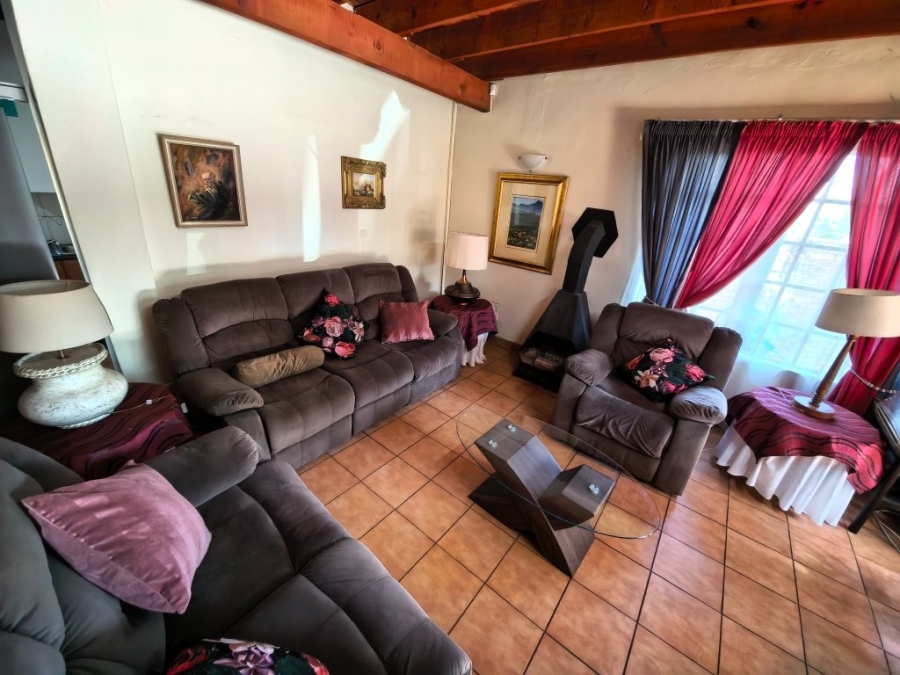 6 Bedroom Property for Sale in Vaal Marina Gauteng