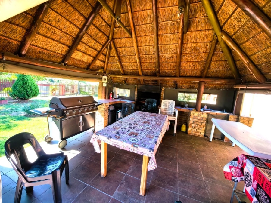 6 Bedroom Property for Sale in Vaal Marina Gauteng