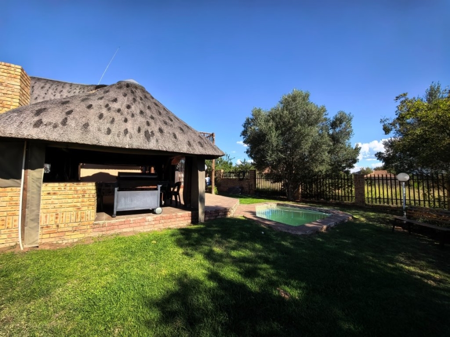 6 Bedroom Property for Sale in Vaal Marina Gauteng