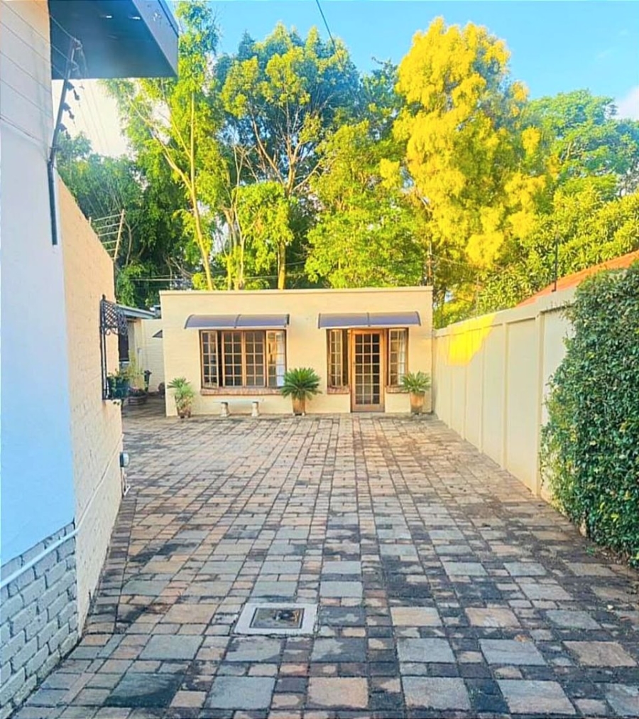 To Let 1 Bedroom Property for Rent in Brooklyn Gauteng