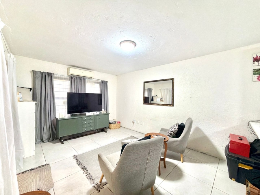 1 Bedroom Property for Sale in New Market Park Gauteng