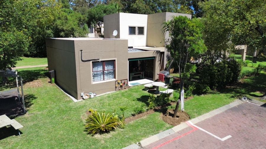 1 Bedroom Property for Sale in New Market Park Gauteng