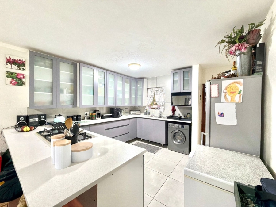 1 Bedroom Property for Sale in New Market Park Gauteng