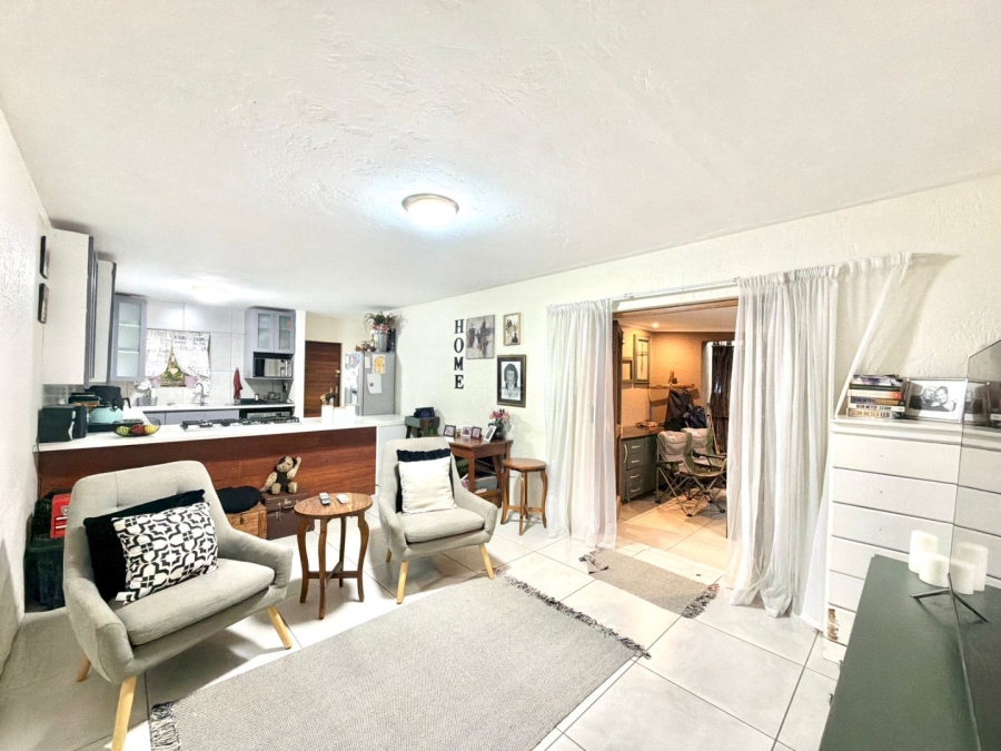 1 Bedroom Property for Sale in New Market Park Gauteng