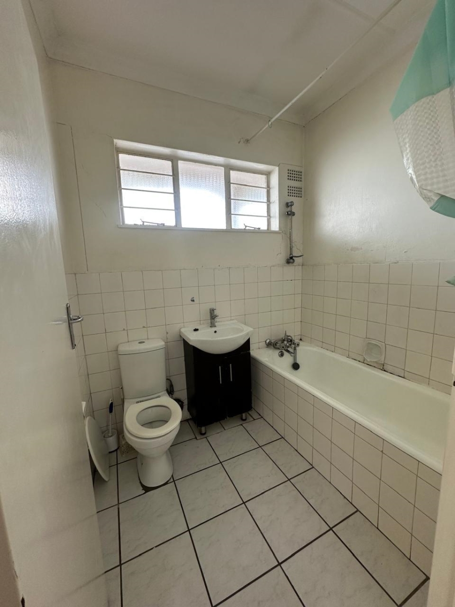 To Let 1 Bedroom Property for Rent in Eastleigh Gauteng
