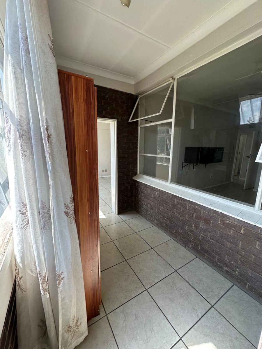 To Let 1 Bedroom Property for Rent in Eastleigh Gauteng