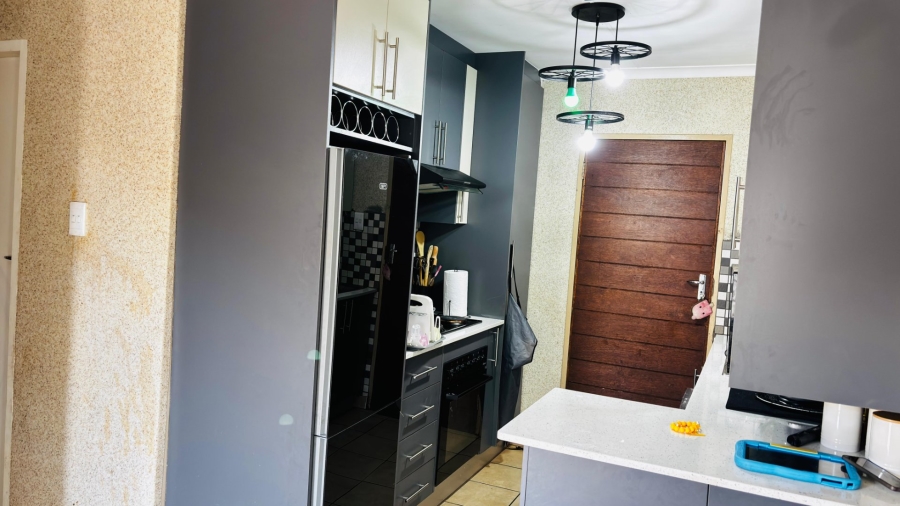 3 Bedroom Property for Sale in Sky City Gauteng