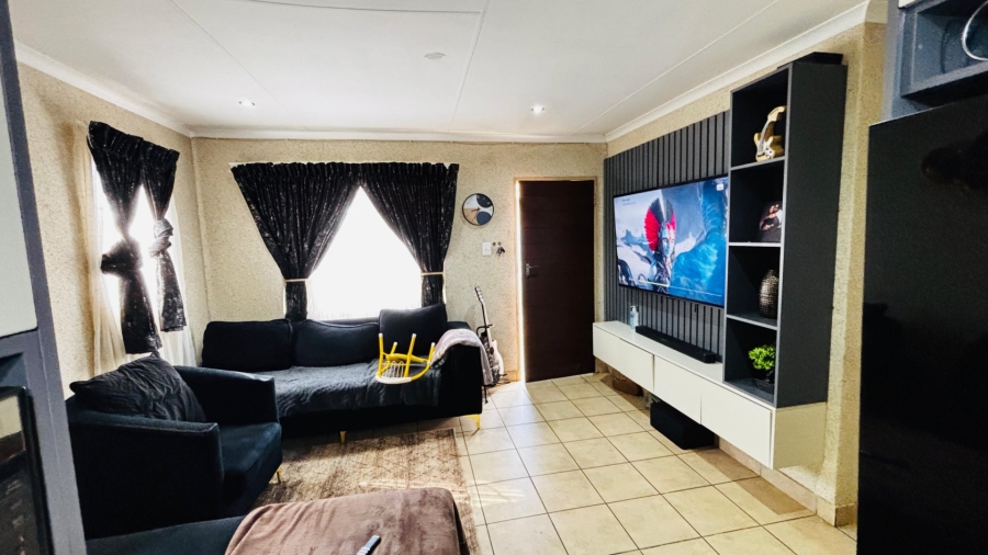 3 Bedroom Property for Sale in Sky City Gauteng