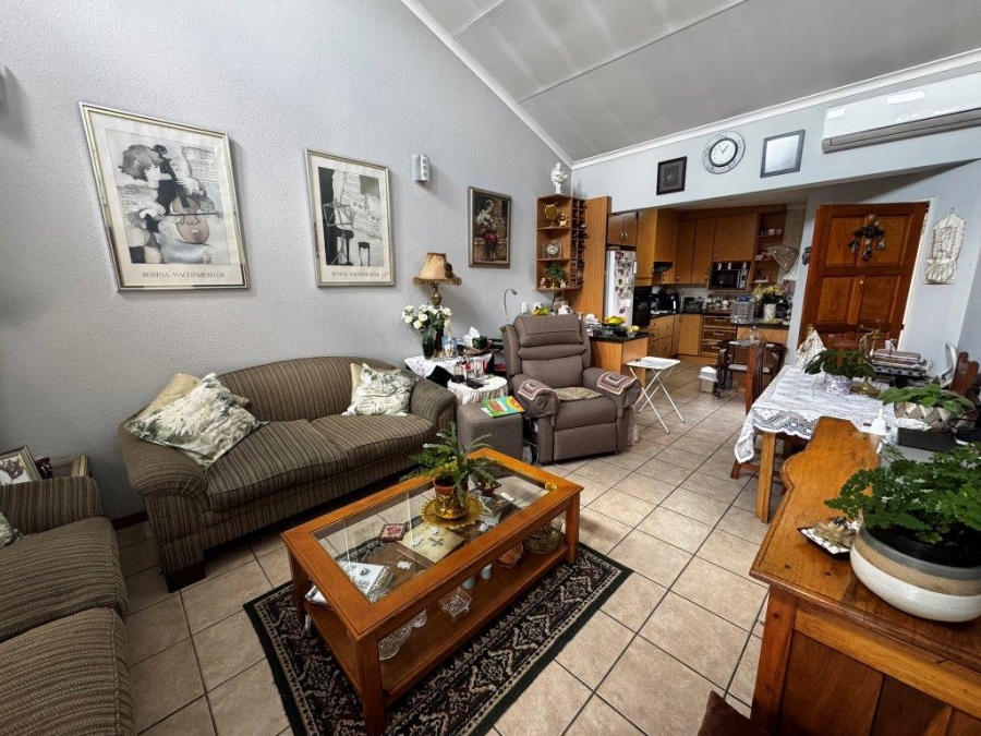 2 Bedroom Property for Sale in Glen Marais Gauteng