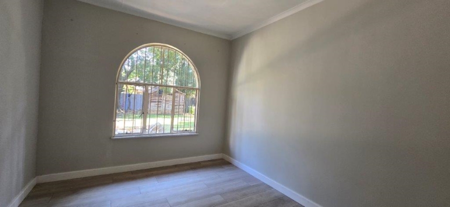 4 Bedroom Property for Sale in Garsfontein Gauteng