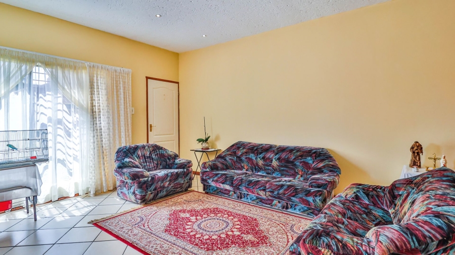 2 Bedroom Property for Sale in Liefde en Vrede Gauteng