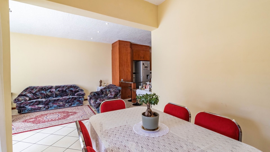 2 Bedroom Property for Sale in Liefde en Vrede Gauteng