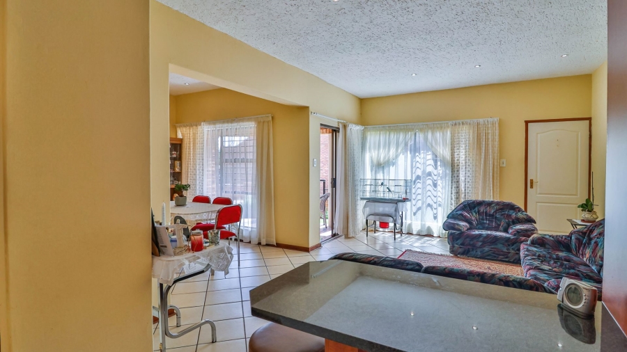 2 Bedroom Property for Sale in Liefde en Vrede Gauteng