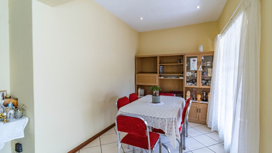 2 Bedroom Property for Sale in Liefde en Vrede Gauteng