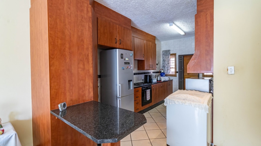 2 Bedroom Property for Sale in Liefde en Vrede Gauteng