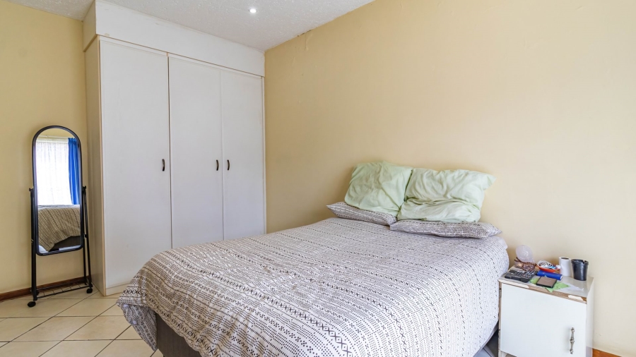 2 Bedroom Property for Sale in Liefde en Vrede Gauteng