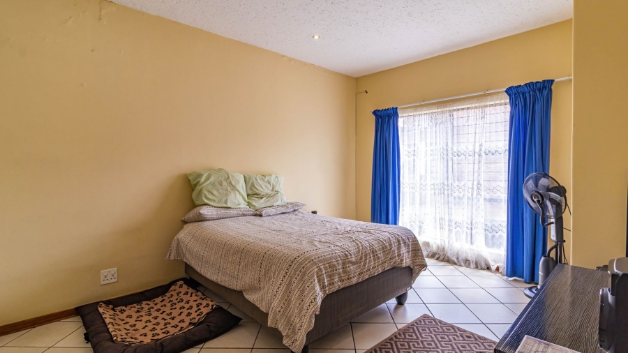 2 Bedroom Property for Sale in Liefde en Vrede Gauteng