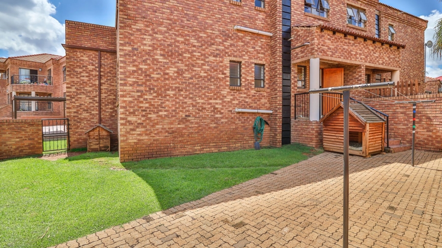 2 Bedroom Property for Sale in Liefde en Vrede Gauteng