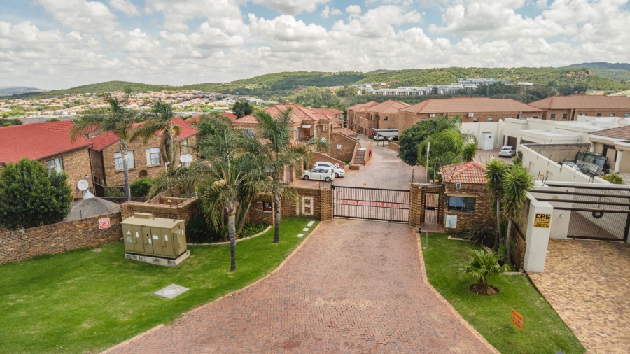2 Bedroom Property for Sale in Liefde en Vrede Gauteng