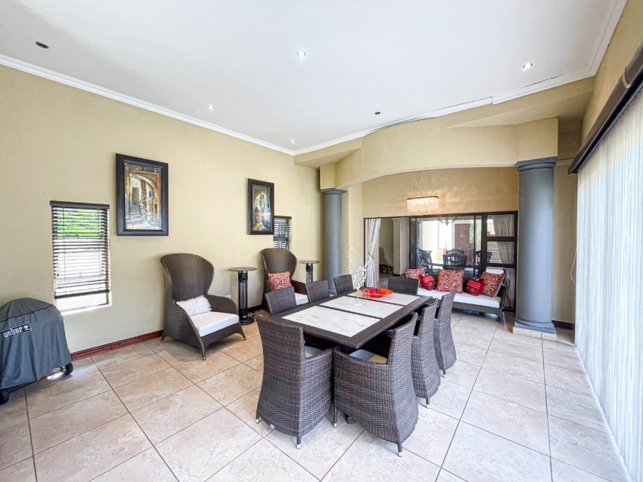 To Let 4 Bedroom Property for Rent in Montecello Estate Gauteng