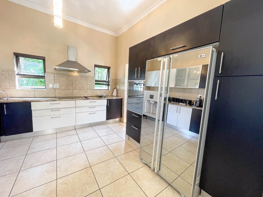 To Let 4 Bedroom Property for Rent in Montecello Estate Gauteng