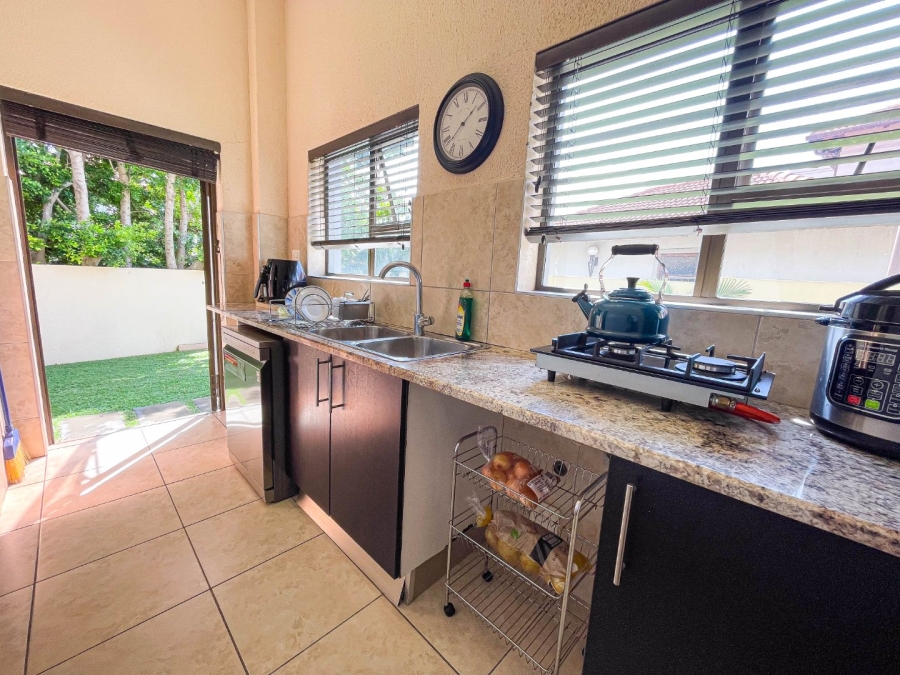 To Let 4 Bedroom Property for Rent in Montecello Estate Gauteng