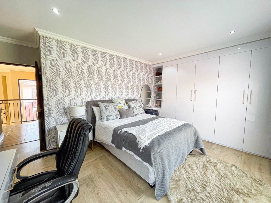 To Let 4 Bedroom Property for Rent in Montecello Estate Gauteng