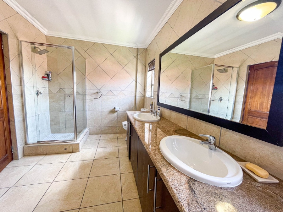 To Let 4 Bedroom Property for Rent in Montecello Estate Gauteng