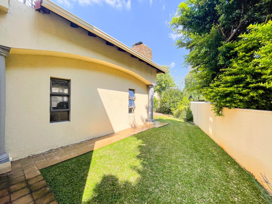 To Let 4 Bedroom Property for Rent in Montecello Estate Gauteng