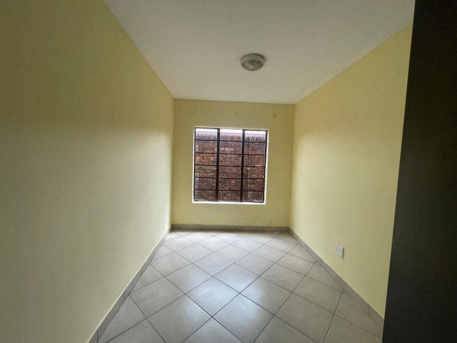 1 Bedroom Property for Sale in Kempton Park Ext 1 Gauteng