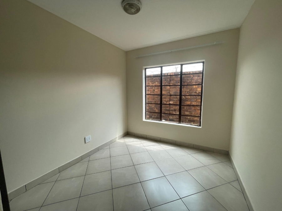 1 Bedroom Property for Sale in Kempton Park Ext 1 Gauteng