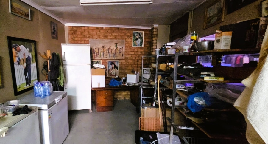 Commercial Property for Sale in Dunnottar Gauteng